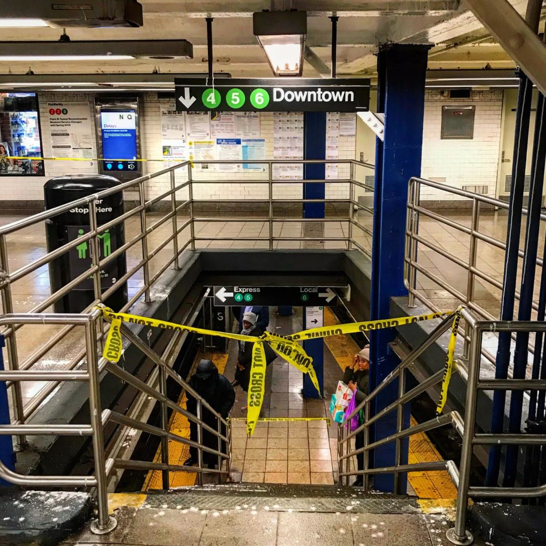 Beázás miatt zárva New York egyik fontos metróállomása. Fotó: Vitézy Dávid 