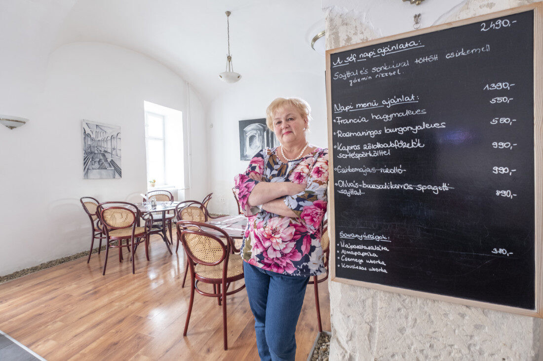 dr. Hermann-né Nagy Veronika, a fehérvári Hatpöttyös étterem alapítója. Fotók: Orbital Strangers