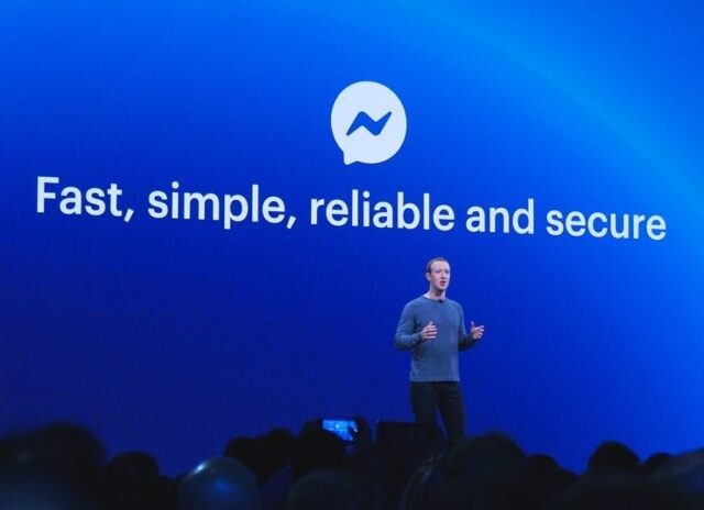 Mark Zuckerberg előadást tart a 2019-es Facebook fejlesztői konferencián. Fotó: Lévai Richárd