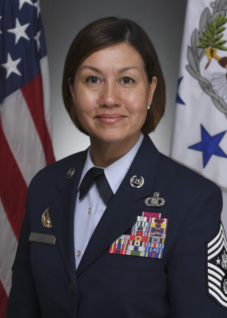 JoAnne S. Bass, a Légierő főparancsnoka