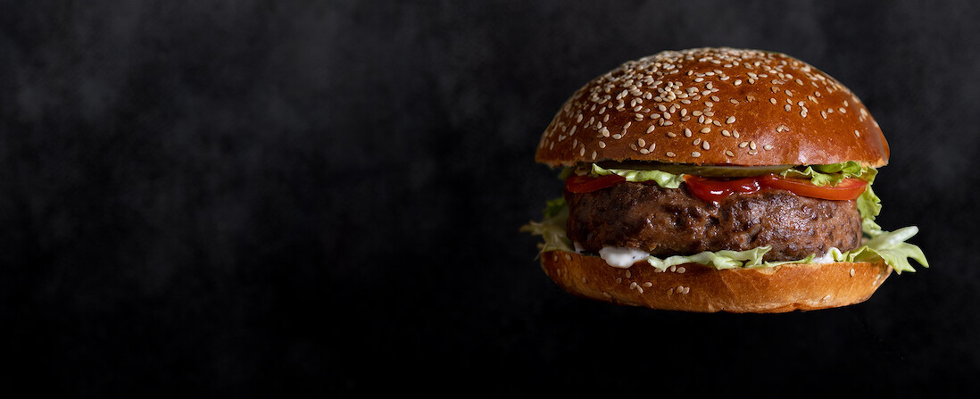 Future Meat húsból készült hamburger // Fotó: Future Meat Technologies